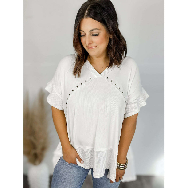 Flutter Sleeve High-Low Top:The Rustic Buffalo Boutique