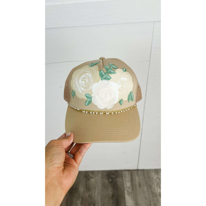 Beige with White Floral Trucker Hat:The Rustic Buffalo Boutique