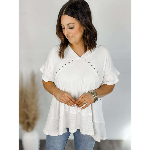Flutter Sleeve High-Low Top:The Rustic Buffalo Boutique