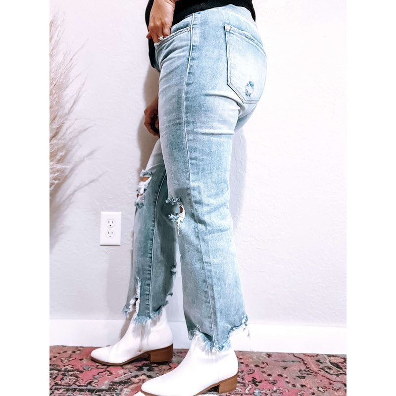 Distressed Cropped Jeans:The Rustic Buffalo Boutique