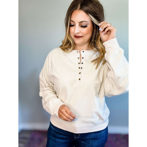 Snap Front  Raglan Sleeve Waffle-Knit Top:The Rustic Buffalo Boutique