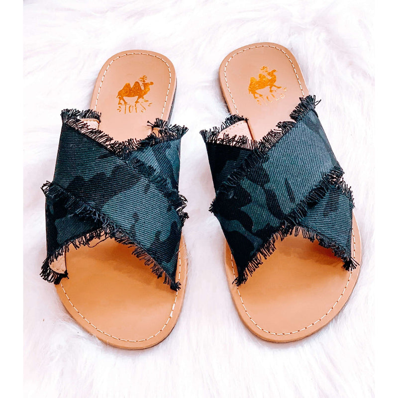 The Hunter Spring Sandal:The Rustic Buffalo Boutique