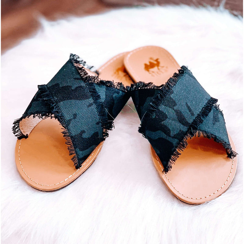 The Hunter Spring Sandal:The Rustic Buffalo Boutique